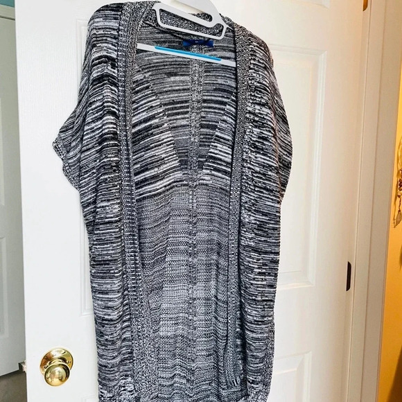 Large Apt 9 cardigan - Picture 1 of 2